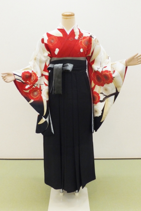 袴の女性